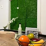 Thesshouse: In The Heart Of City